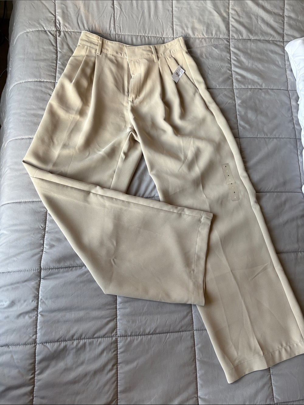 GAP Women’s Wide Leg Trouser Dress Pants High Waisted Beige Size 4 NEW WITH TAG